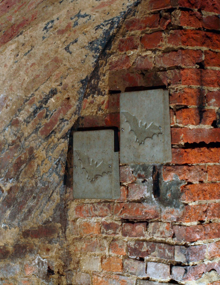 Naturschutzprodukt Fledermaus-Wandschale 2FE Nisthilfe Satz 2 Stück H 30 cm aus Holzbeton