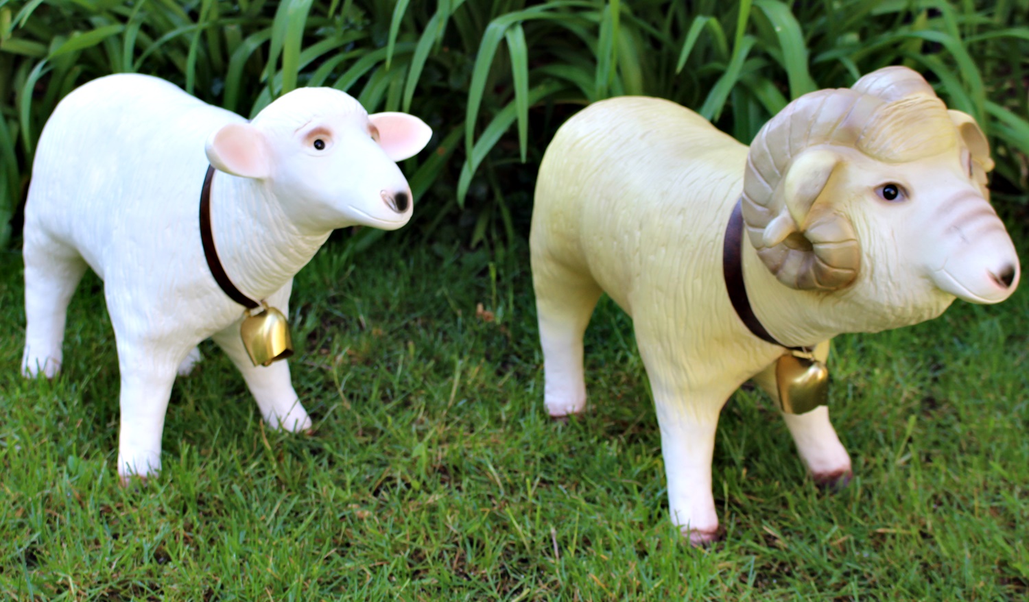 Deko Garten Figur Gartenfigur Tierfiguren Schaf und Schafbock als 2-er Satz aus Kunststoff H36-40 cm