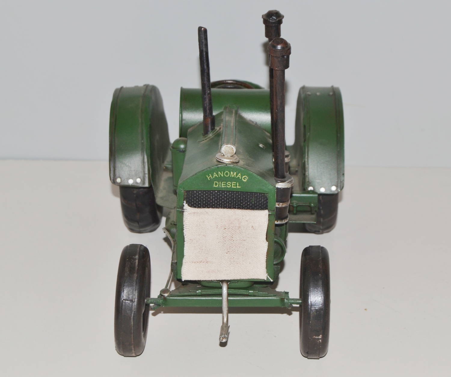 Blechtraktor Nostalgie Modellauto Oldtimer Marke Hanomag Schlepper Traktor Modell aus Blech L 33 cm