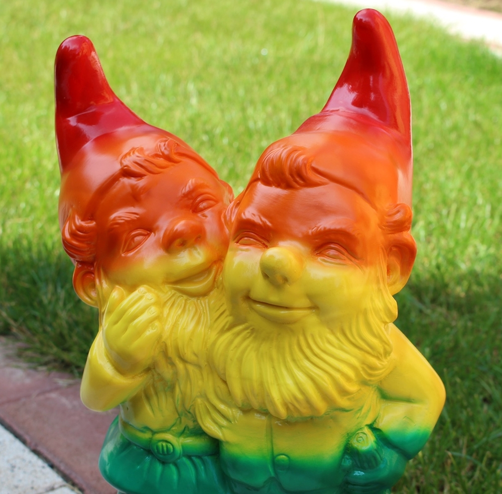 Gartenzwerg Gartenfigur Deko Zwerg Schwules Pärchen Paar Regenbogen Pride LGBTQ+ H 39 cm