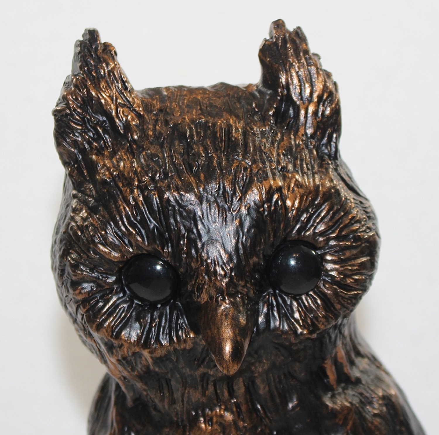 Deko Figur Eule sitzend auf Baumzweig H 32 cm Kupfer-Antik aus Kunststoff