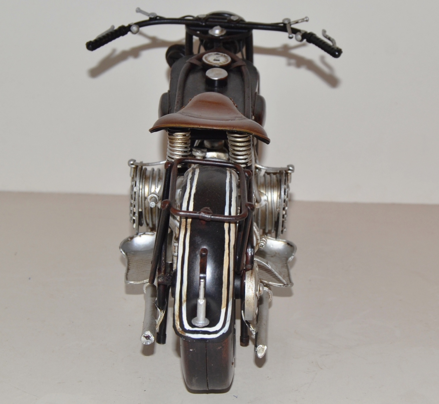 Blechmotorrad Nostalgie Modellauto Oldtimer Marke BMW Motorrad R 52 Tourenmotorrad aus Blech L 37 cm