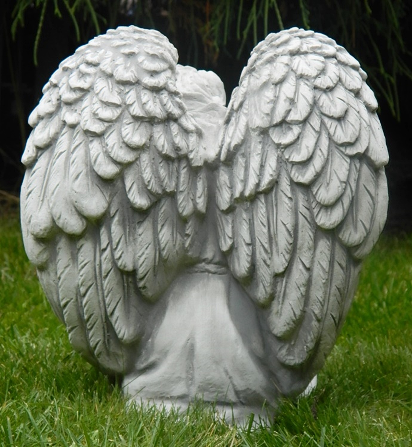 Beton Figur Engel sitzend und schlafend H 24 cm Dekofigur und Gartenskulptur