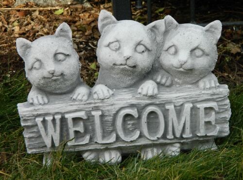 Beton Figur 3 Katzen klein mit Schild  " Welcome "  H 20 cm Dekofigur und Gartenfigur