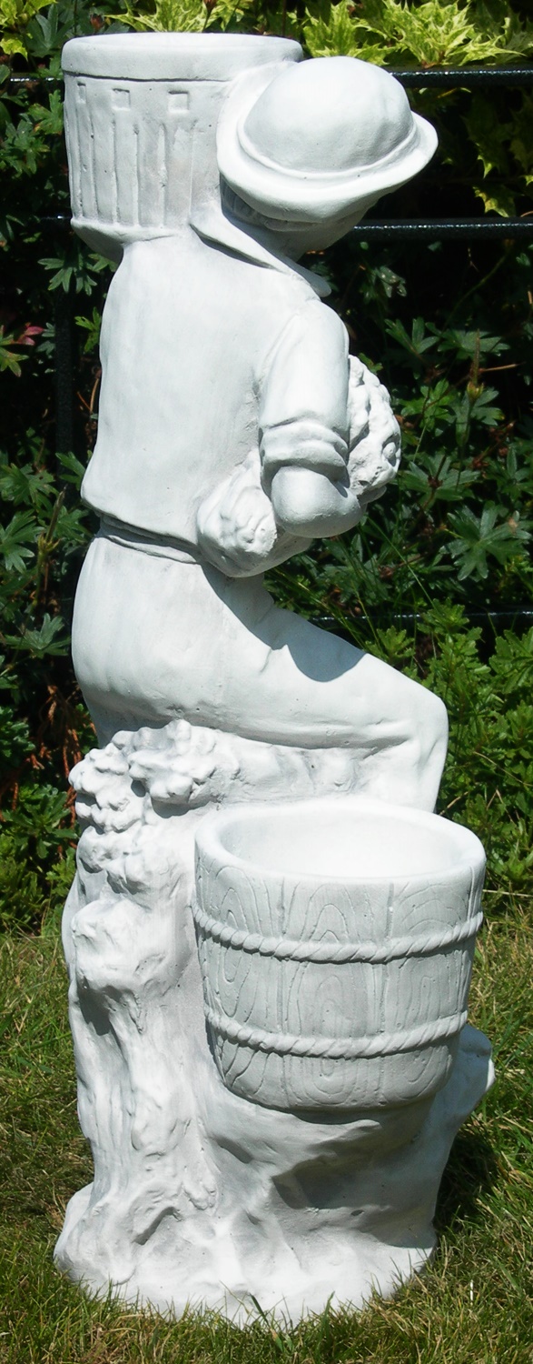 Beton Figur Junge mit Töpfen zum Bepflanzen H 50 cm Dekofigur und Gartenskulptur
