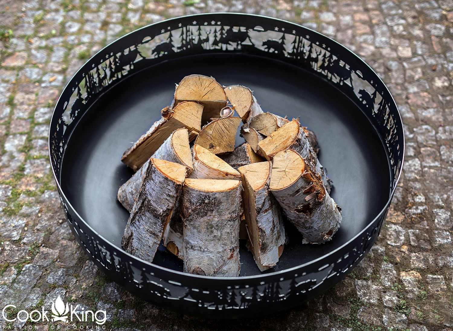 Feuerschale "Forest" Ø 80 cm Feuerstelle für Garten aus Stahl Feuerkorb als Wärmequelle