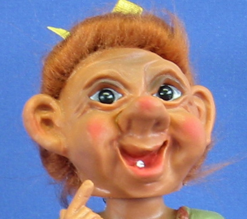 Souvenir Wackel Figur Annemirl klein H 16 cm Wackelfigur Original mit  Wackelkopf