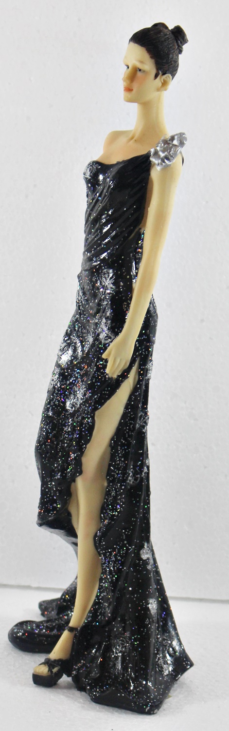 Beauty Figur Deko Modefigur Modepuppe Nostalgiefigur Dame schwarzen Kleid mit silberner Blume