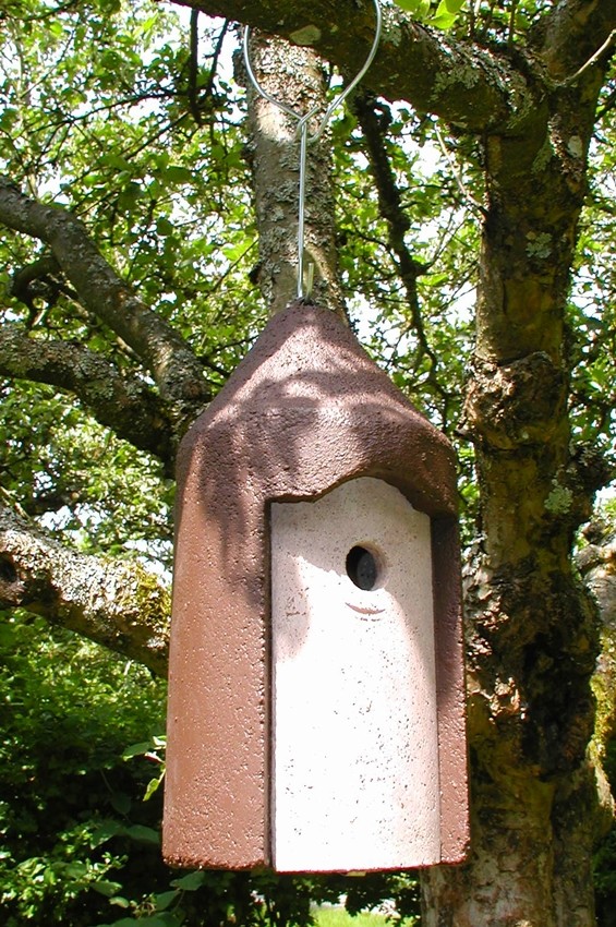 Naturschutzprodukt Nisthöhlen Satz 2 Stück Typ 2M Vogelnisthöhle hängend FG Nisthilfe Flugloch 26 mm