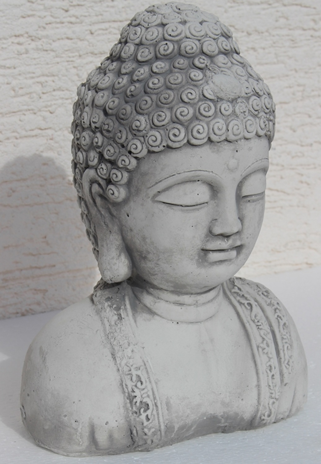 Beton Figur Statue Skulptur Buddha Büste H 28 cm Dekofigur und Gartenskulptur