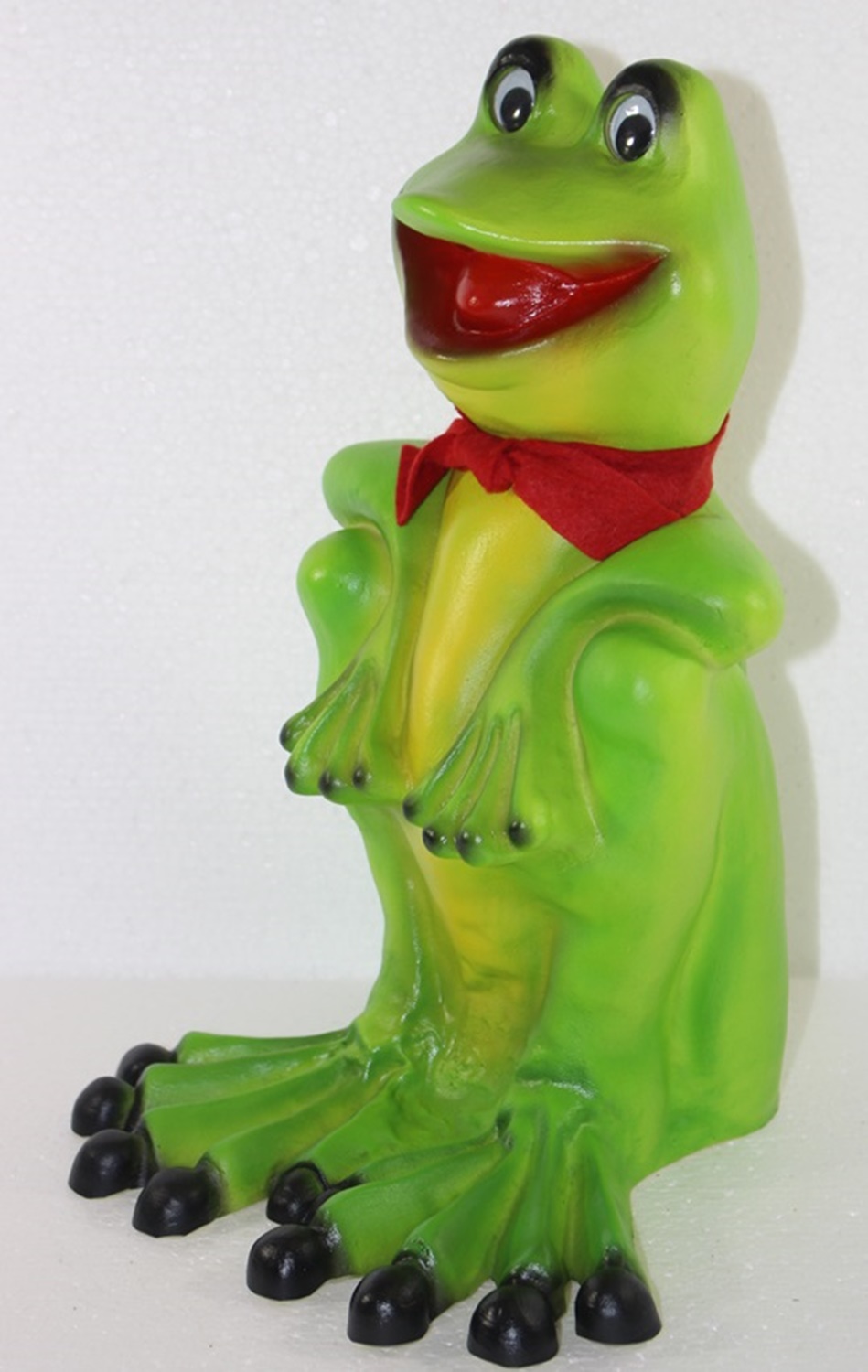 Deko Garten Figur Dekofigur Gartenfigur Tierfigur Frosch mit Schal sitzend aus Kunststoff H 32 cm