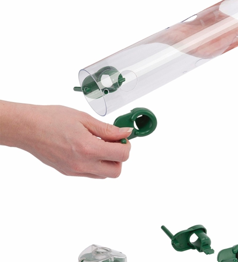 Naturschutzprodukt Futtersäule 2 Stück The One maxi grün Kunststoff Inhalt 1,5 l H 70 cm (mit Bügel)