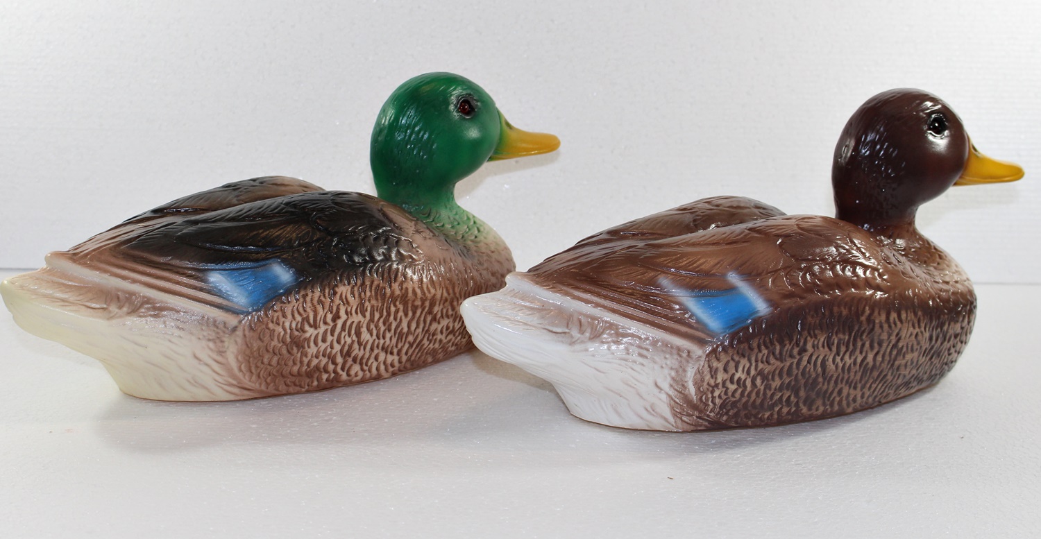 Deko Tier Figur Gartenfigur Teichfigur schwimmente Ente und Erpel als Satz aus Kunststoff H 15-16 cm