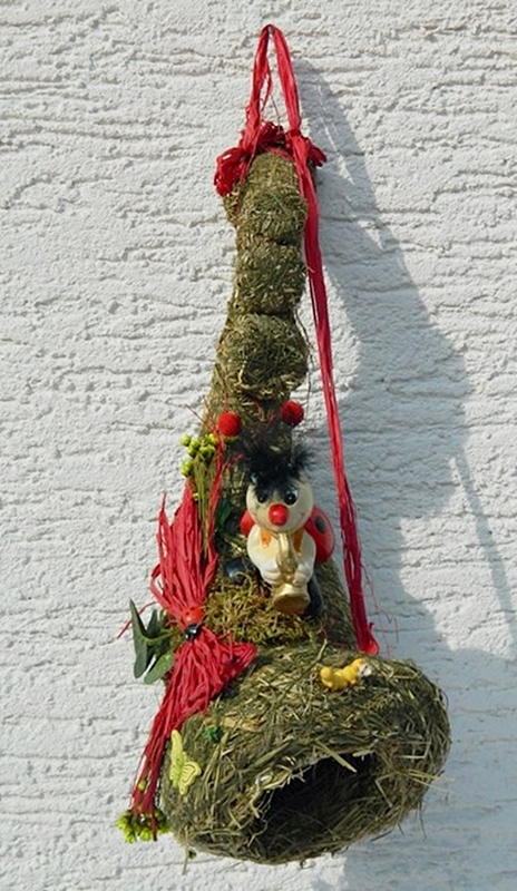 Deko Heu Figur Trompete zum Aufhängen mit Marienkäfer Türdeko Türschmuck Heudeko Basteln