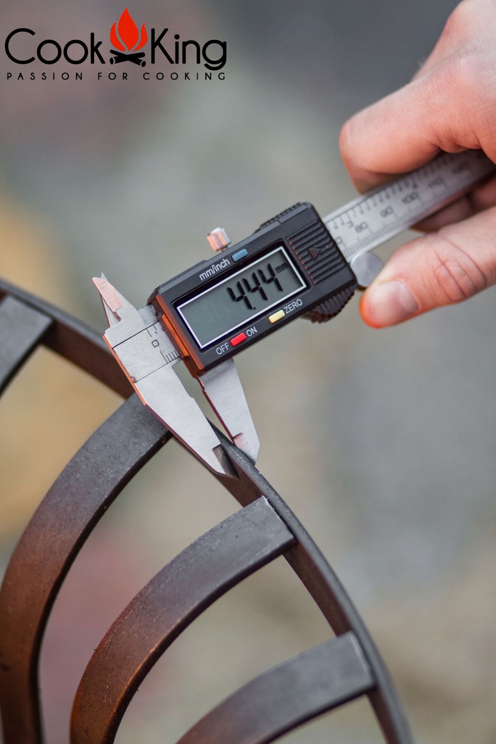 Feuerkorb "Verona" Ø 60 cm Feuerstelle für den Garten aus Stahl Feuersäule als Wärmequelle oder Gril