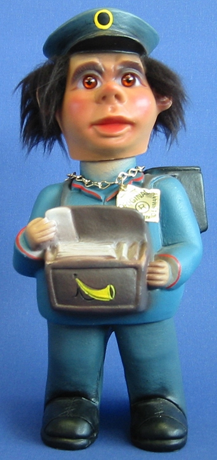 Souvenir Wackel Figur Postbote groß H 22 cm Wackelfigur Briefträger Original mit Wackelkopf