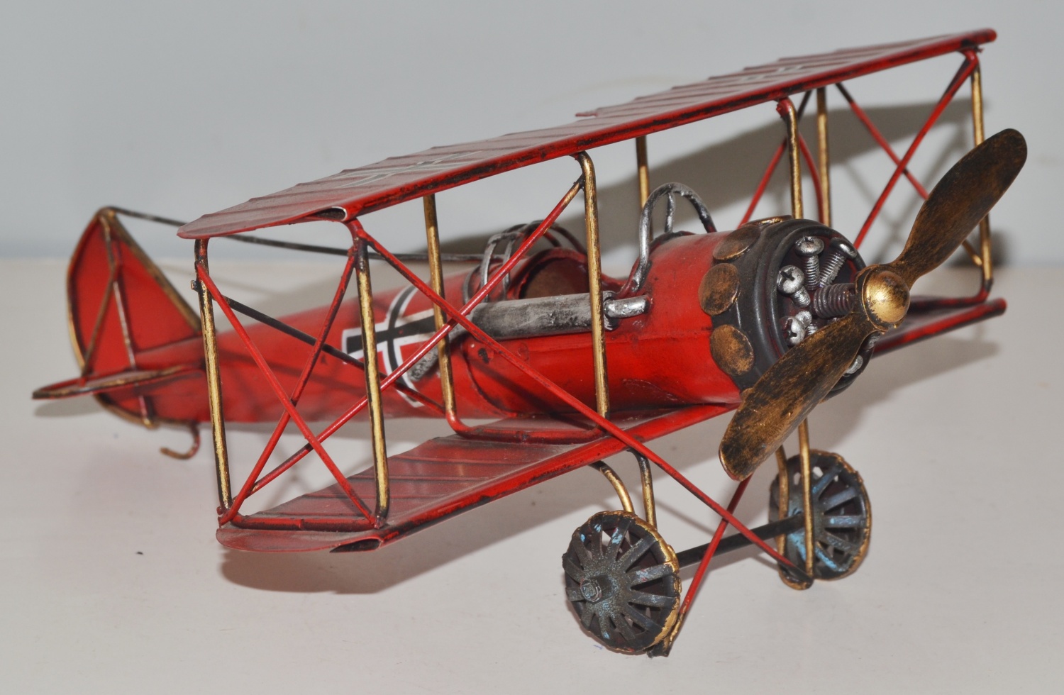 Blechflugzeug Nostalgie Modellflugzeug Oldtimer Marke Fokker Doppeldecker Flugzeug aus Blech L 29 cm