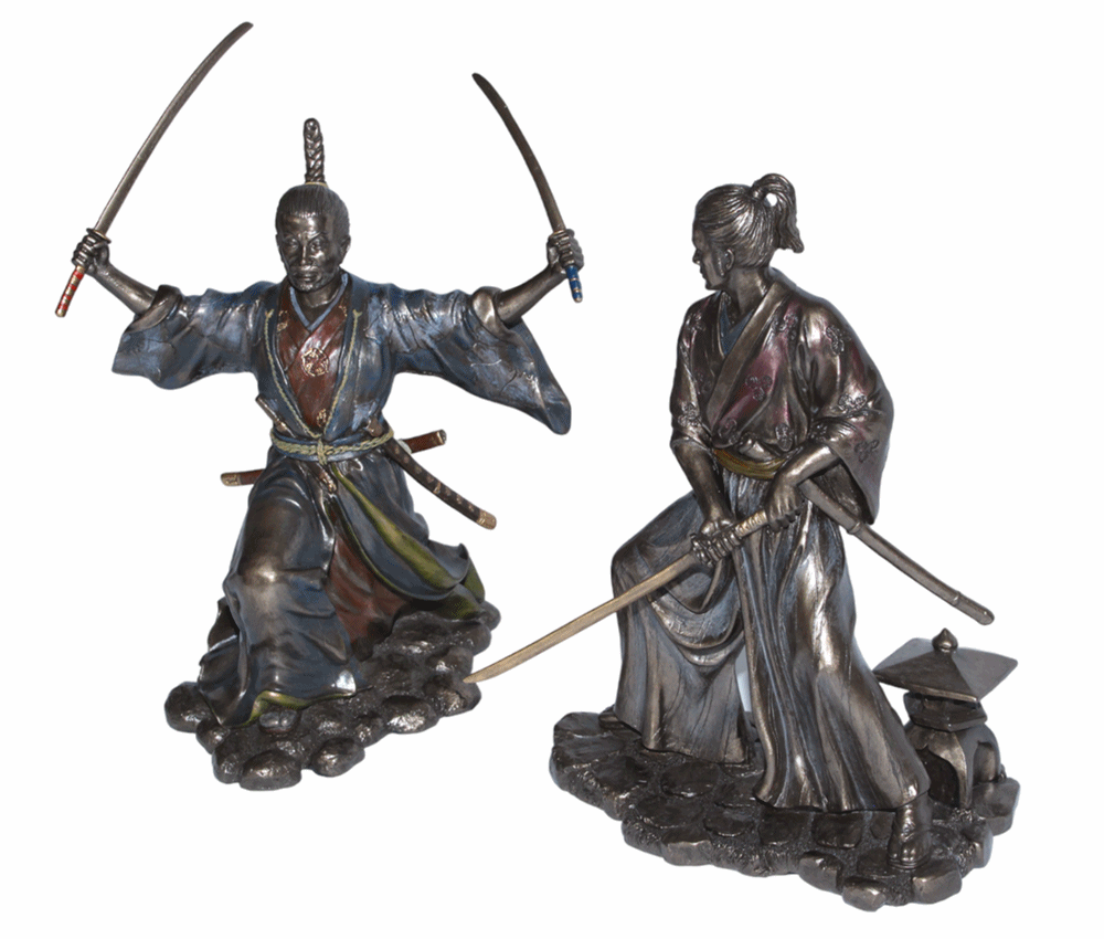 Set: Deko Figuren Samurai Art H 21-22 cm japanische Krieger im Kimono mit Schwertern