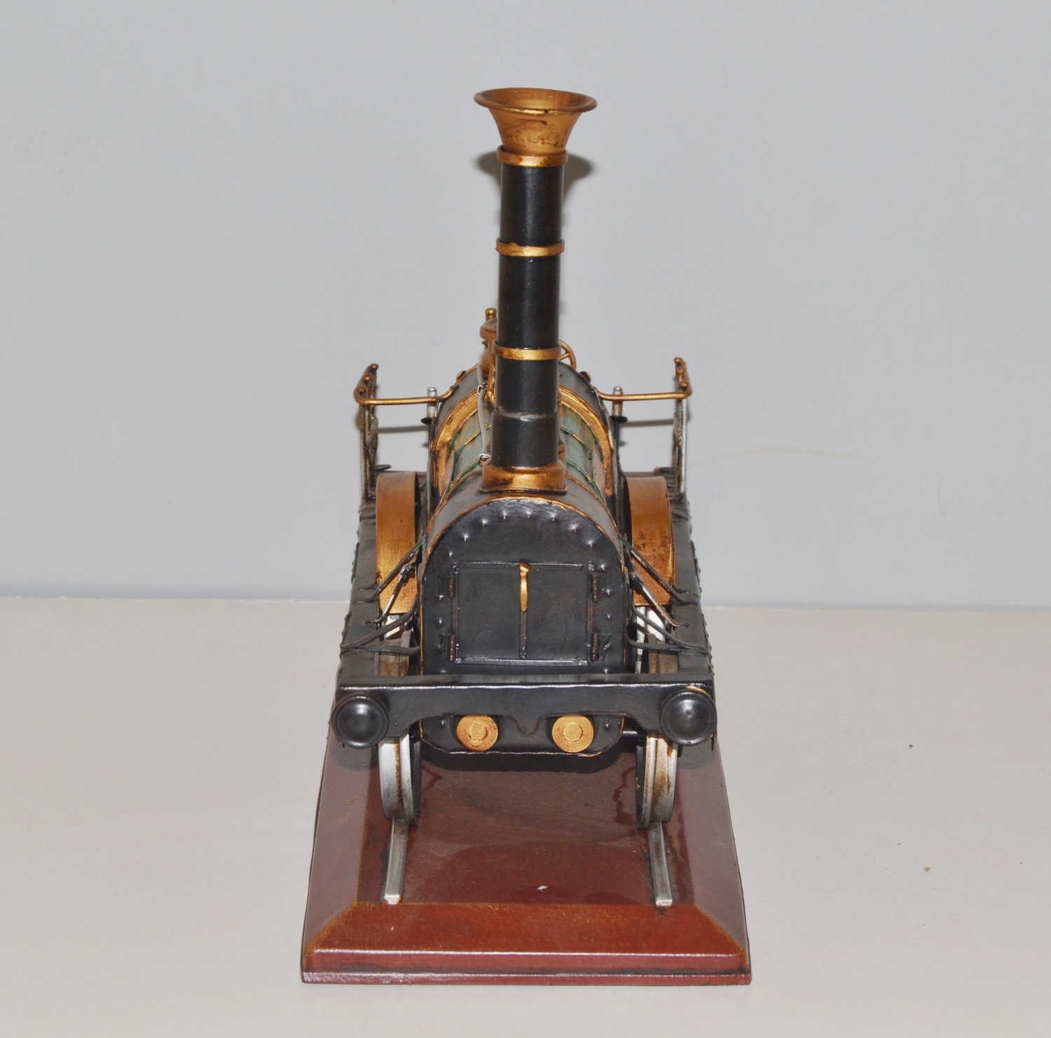Blechmodell Nostalgie Modell Dampflok Oldtimer Dampflokomotive Fire King Modell aus Blech L 30 cm