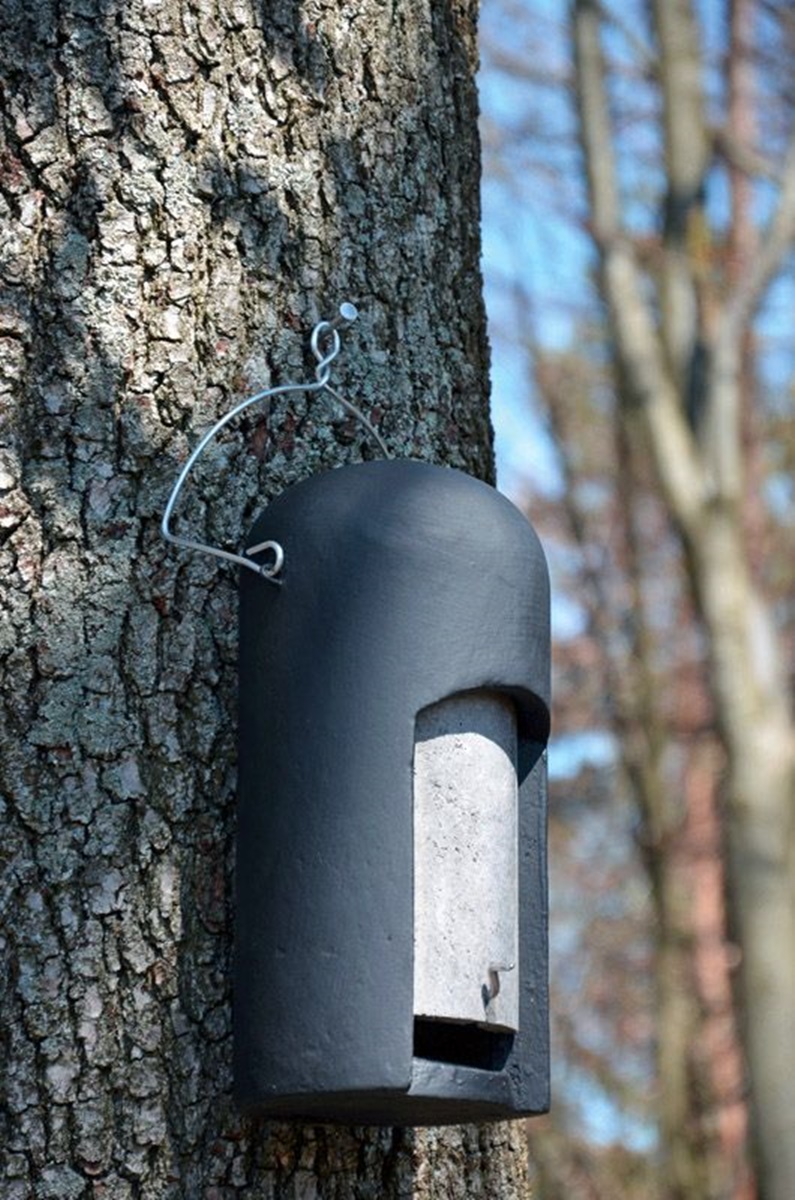Naturschutzprodukt Fledermaushöhle 2FN speziell für Fledermäuse aus atmungsaktivem Holzbeton