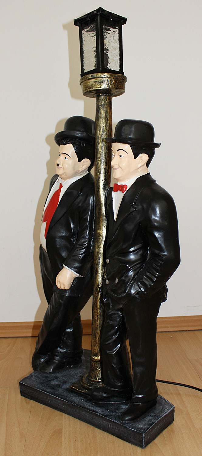 Dekofigur Dick und Doof stehend an el. Laterne Komiker Schauspieler H 81cm