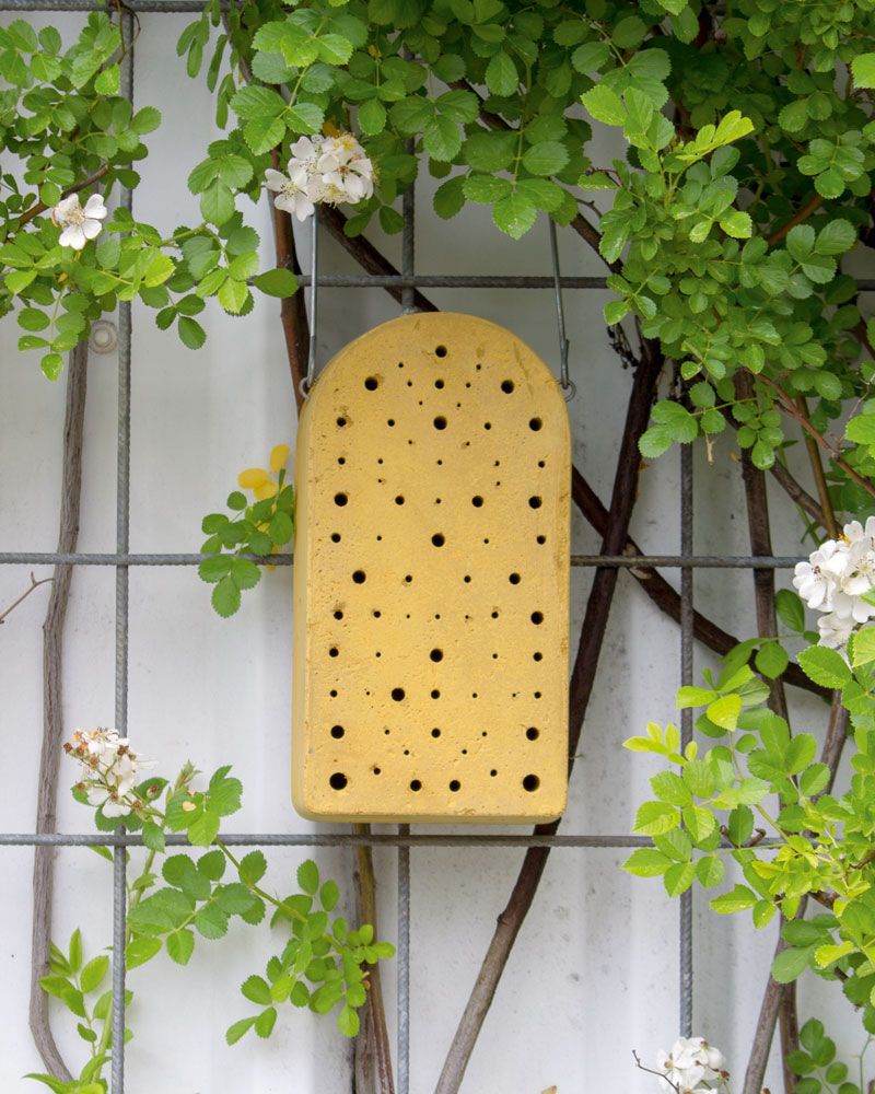 Naturschutzprodukt Insektennistblock aus Holzbeton Insektenhotel Artenschutz Produkt