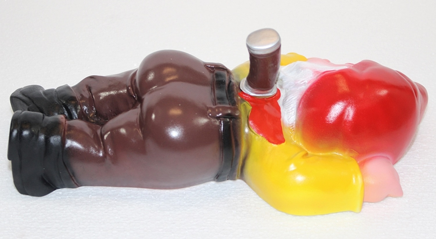 Gartenzwerg mit Messer im Rücken mit Bewegungsmelder pfeifen Figur Zwerg H 12 cm aus Kunststoff