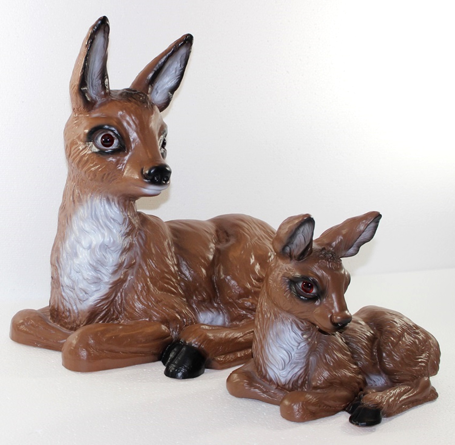 Deko Tier Figur Gartenfigur Reh und Bambi Rehkitz liegend als Satz aus Kunststoff H 20-35 cm