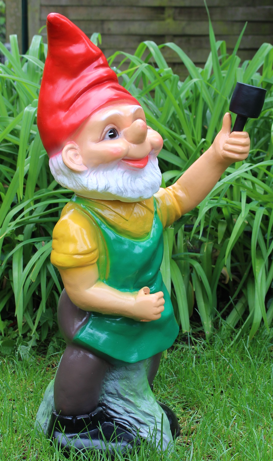 Gartenzwerg mit Rasensprenger Figur Zwerg stehend H 70 cm großer Deko Zwerg Gartenfigur Kunststoff