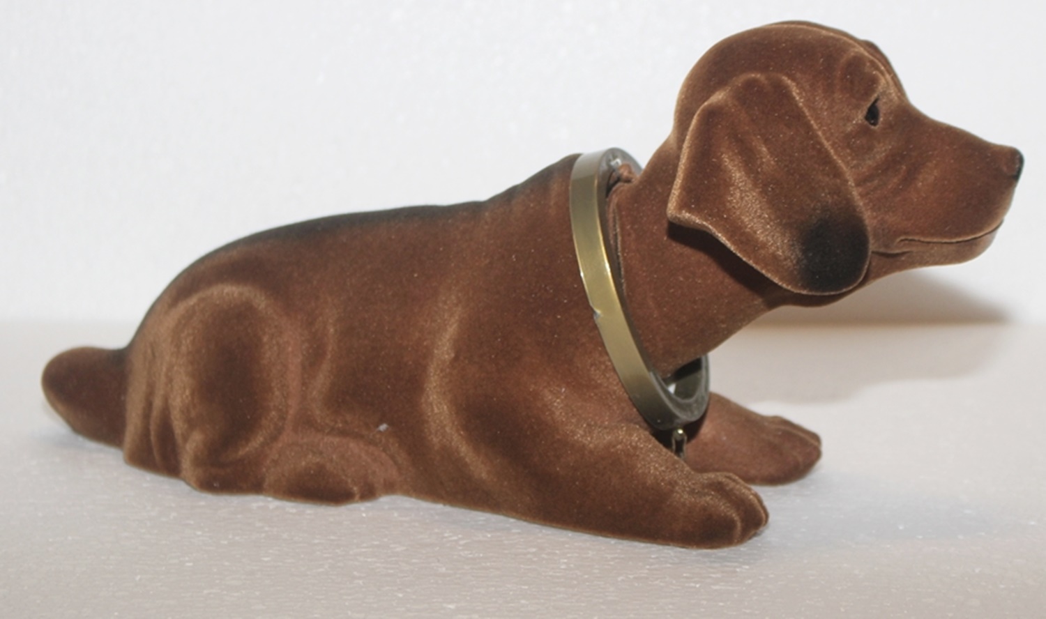 Wackel Dackel Figur Hund Dackel Wackelfigur H 14 cm groß liegend mit Wackelkopf