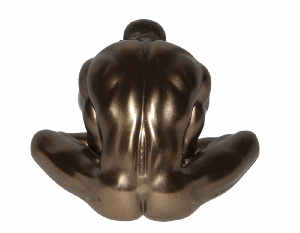 Deko Figur Body Talk Kollektion Nackter Mann Schneidersitz H 8 cm Bodybuilder Hände betent Skulptur