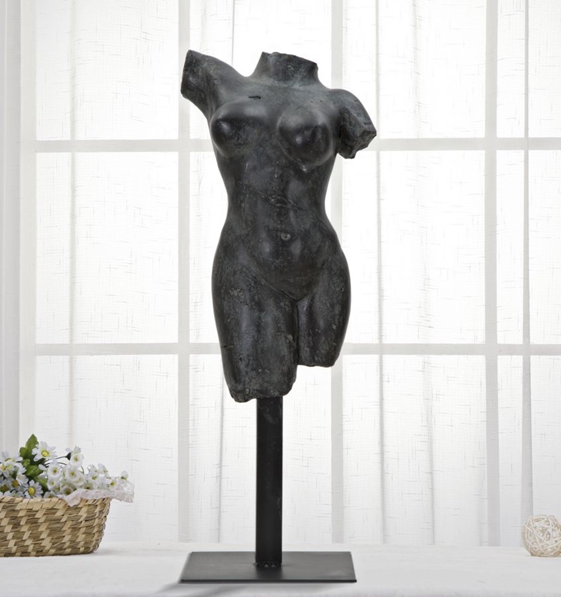 Dekofigur klassische Frauenbüste Skulptur Torso ohne Arme Beine und Kopf schwarz H 50 cm