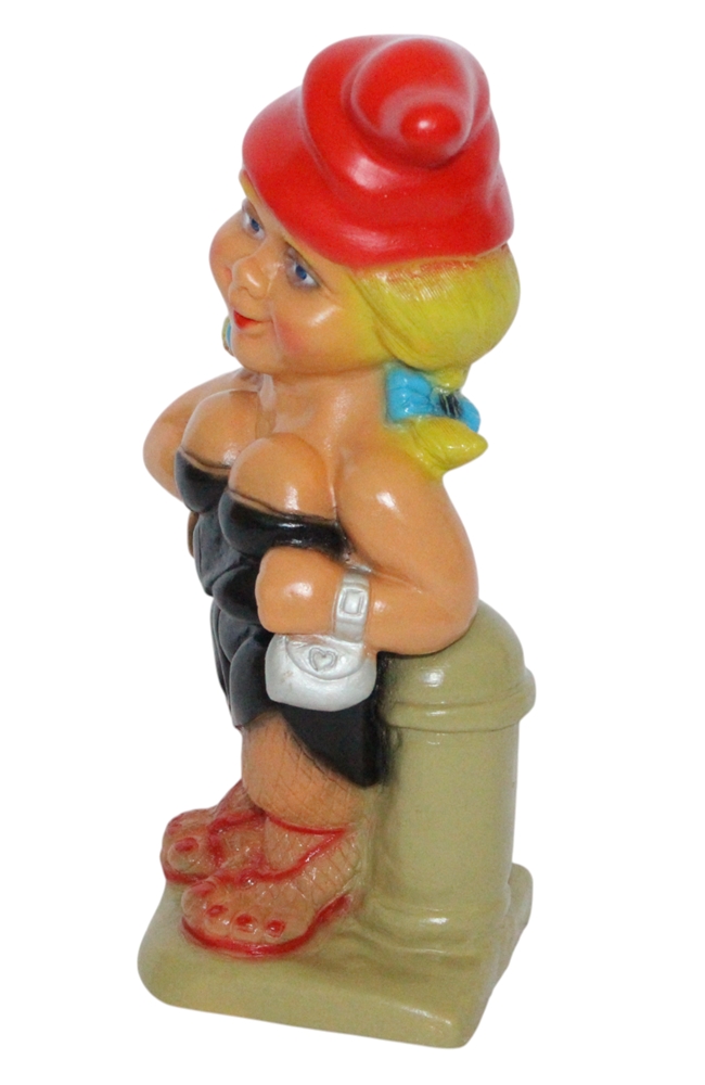 Gartenzwerg Freche Zwergin mit Kurven Höhe 29 cm aus Kunststoff Lustige Zwergenlady im Mini-Outfit