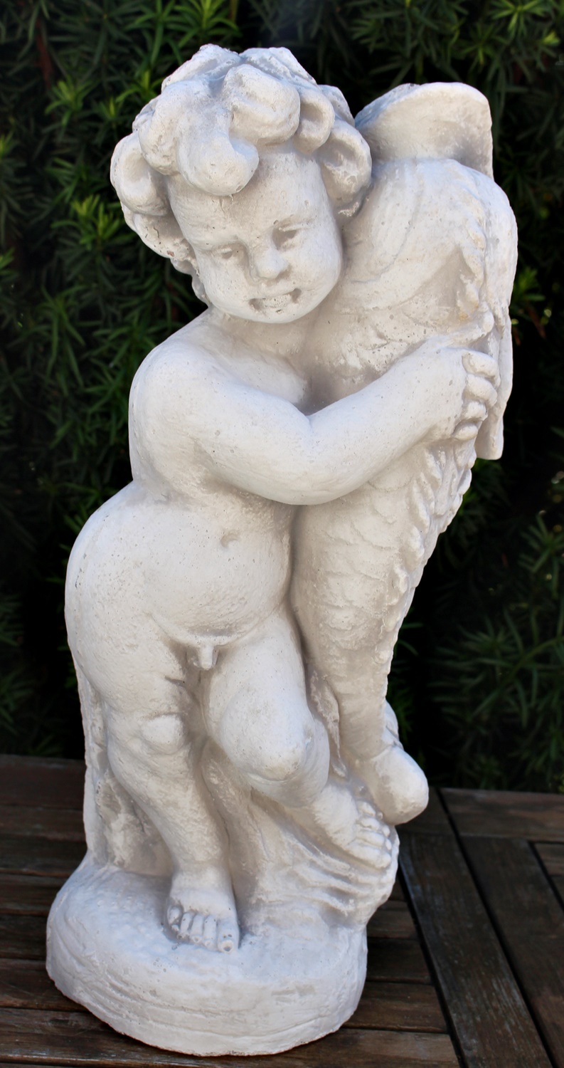 Beton Figur Statue Putte mit Fisch als Wasserspeier (ohne Schlauch) H 42 cm Dekofigur Gartenskulptur