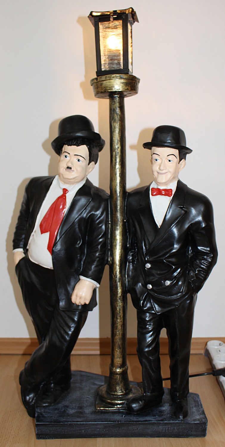Dekofigur Dick und Doof stehend an el. Laterne Komiker Schauspieler H 81cm