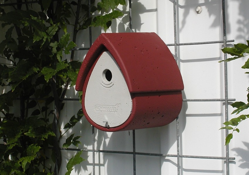 Naturschutzprodukt Nistkasten Vogelnisthöhle Meisenresidenz Typ 1MR Flugloch 32 mm rot-grau