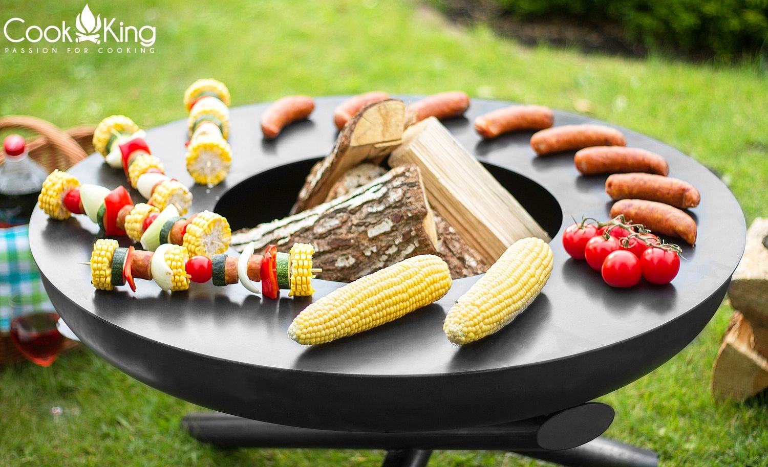 Grillplatte für Feuerschale Ø 82 cm Platte mit Öffnung Ø 40 cm für Feuerstelle zum Grillen aus Stahl