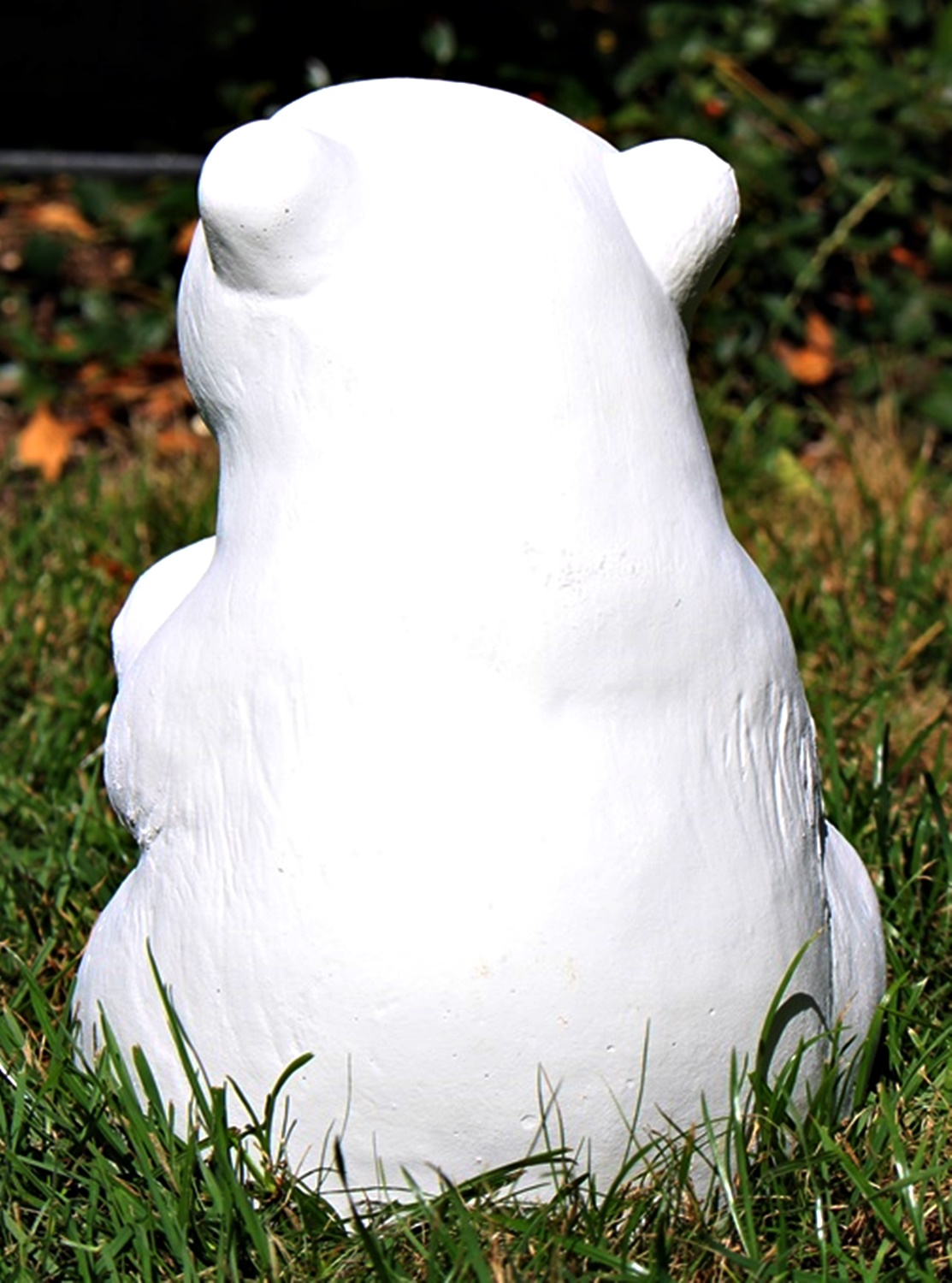 Beton Figur kleiner Eisbär H 19 cm Dekofigur und Gartenfigur