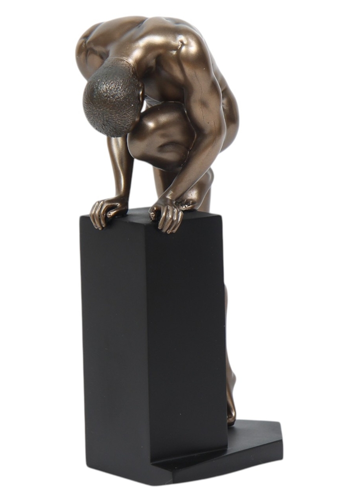 Moderne Skulptur junger Mann Akt stehend auf Sockel H 22 cm Dekofigur Body Talk in Bronze-Optik