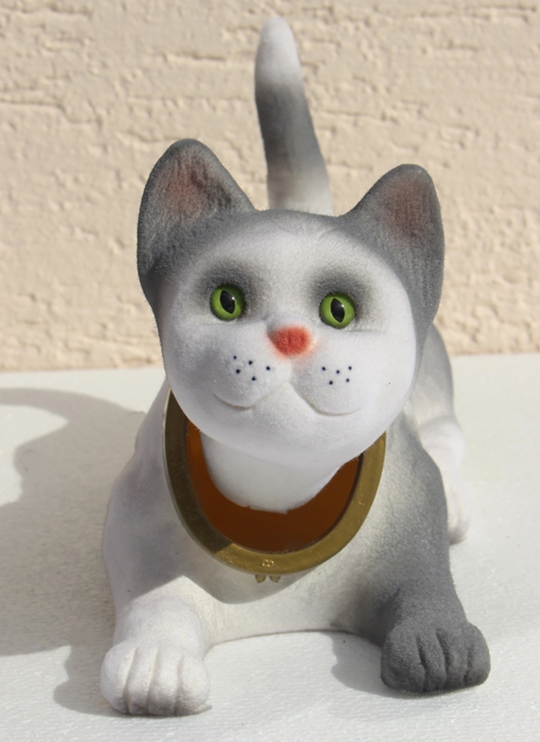 Wackel Figur Katze hell grau Wackelfigur H 15 cm groß liegend Dekofigur mit Wackelkopf