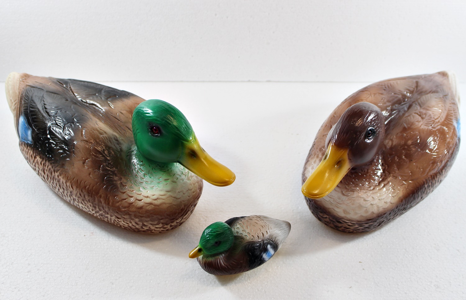 Deko Tier Figur Gartenfigur Entenfamilie Ente, Erpel und Entlein als Satz aus Kunststoff H 7-16 cm