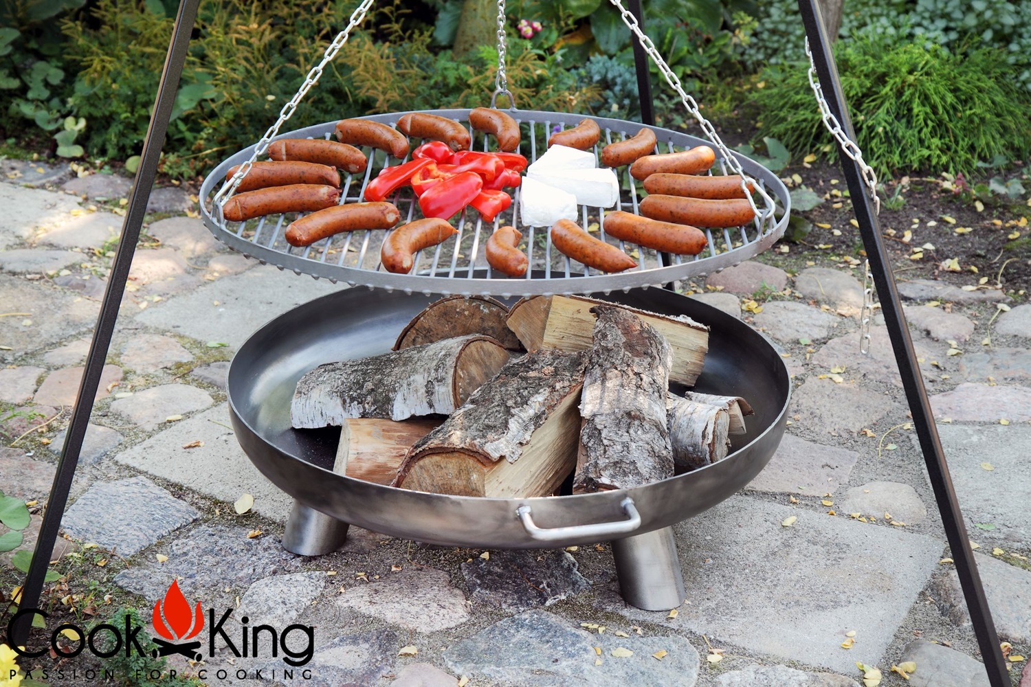Set: Dreibein H 180 cm mit Grillrost Ø 70 cm Edelstahl + Feuerschale "Bali" Ø 80 cm Schwenkgrill