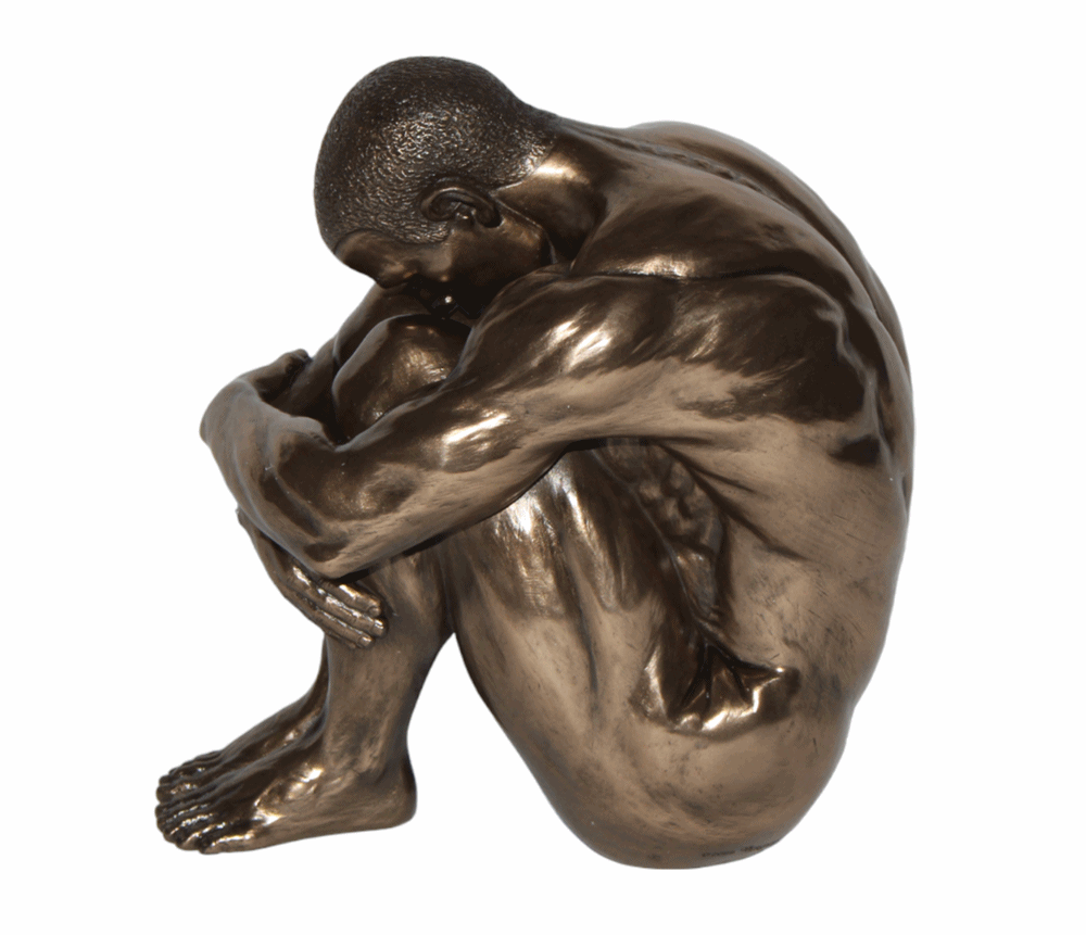 Deko Figur Body Talk Kollektion Nackter Mann kniend H 17 cm Bodybuilder Arme umschlungen Skulptur