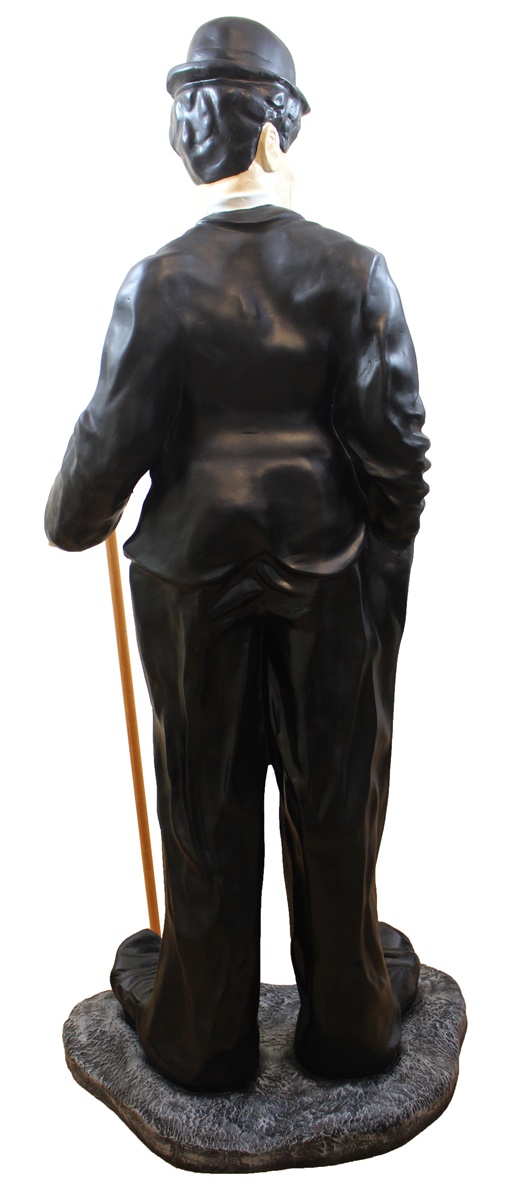 Deko Figur Komiker Charlie Chaplin stehend H 128 cm Dekofigur Chaplin mit Stock aus Kunstharz