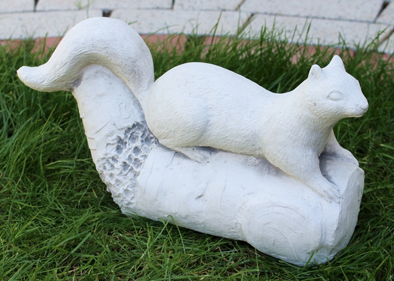 Beton Figur Eichhörnchen H 18 cm Dekofigur und Gartenfigur