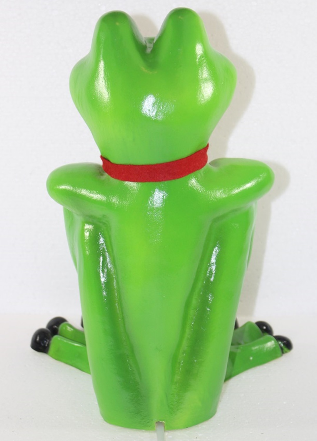 Deko Garten Figur Gartenfigur Teichfigur Frosch mit Schal sitzend Wasserspeier aus Kunststoff H 32cm