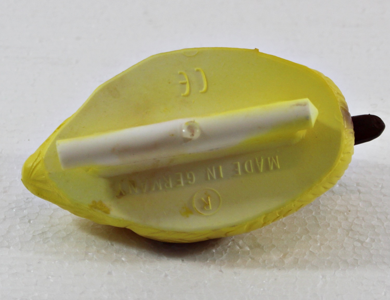 Deko Garten Figur Dekofigur Gartenfigur Teichfigur Schwimmente Entlein gelb aus Kunststoff Höhe 7 cm