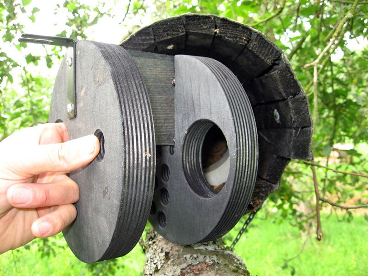 Naturschutzprodukt Steinkauzröhre Typ 20B mit Marderschutz und Belüftung