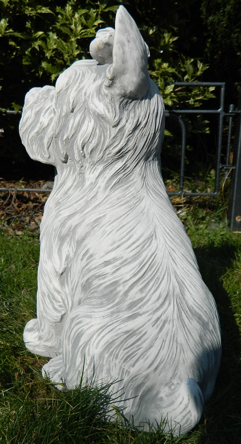 Beton Figur Yorkshire Terrier Hundefigur sitzend groß H 38 cm Dekofigur und Gartenfigur