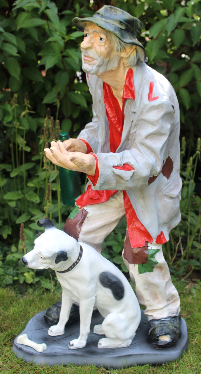 Dekofigur Bettler groß stehend mit Flasche in Hand und Hund am Fuß H 91 cm Gartenfigur aus Kunstharz